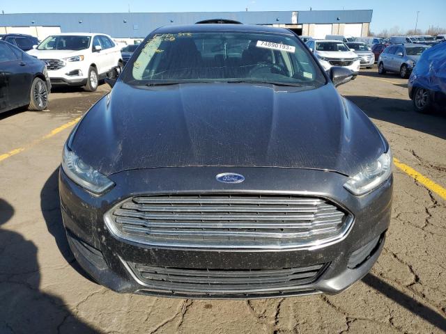 3FA6P0H74GR287043 - 2016 FORD FUSION SE GRAY photo 5