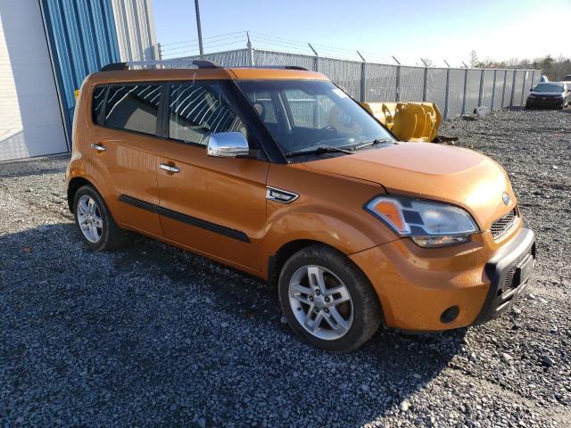 KNDJT2A20B7314135 - 2011 KIA SOUL + ORANGE photo 4