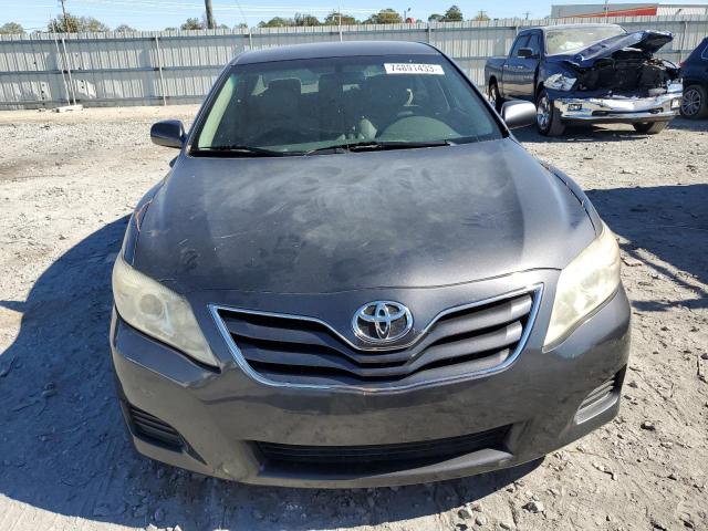 4T1BF3EK0BU657603 - 2011 TOYOTA CAMRY BASE GRAY photo 5