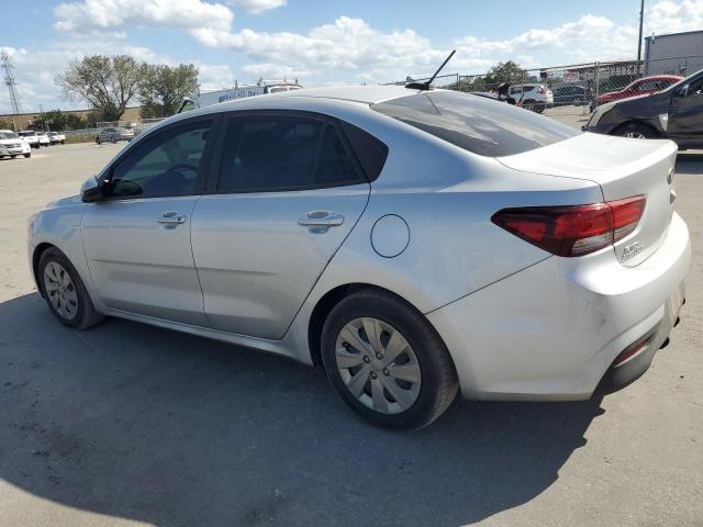 3KPA24AD8LE321366 - 2020 KIA RIO LX SILVER photo 2