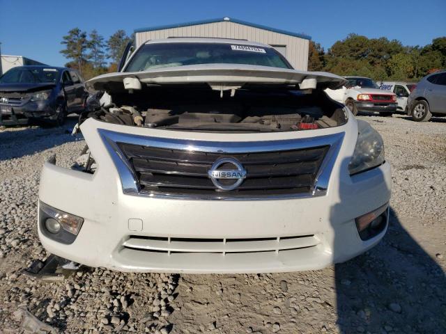 1N4AL3AP4FN343579 - 2015 NISSAN ALTIMA 2.5 WHITE photo 5