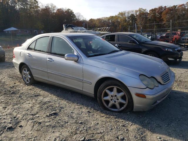 WDBRF81J23F400153 - 2003 MERCEDES-BENZ C 240 4MATIC SILVER photo 4