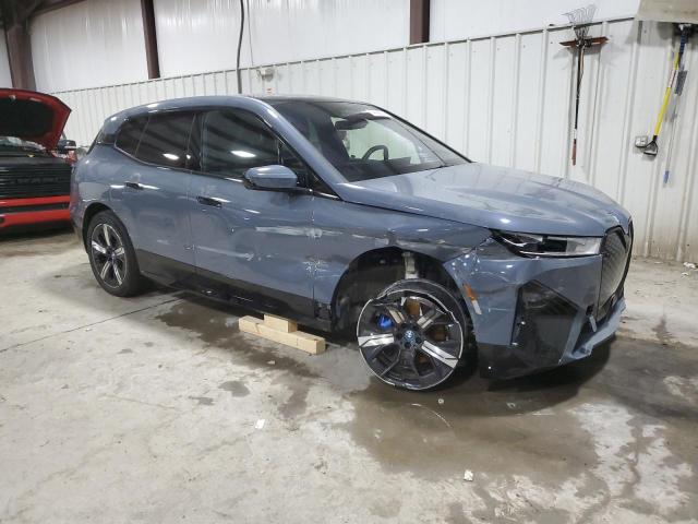 WB523CF04RCN49961 - 2024 BMW IX XDRIVE50 GRAY photo 4