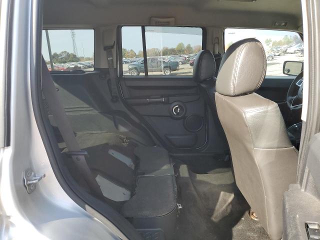 1J8HG48K99C553942 - 2009 JEEP COMMANDER SPORT Silber Foto 10