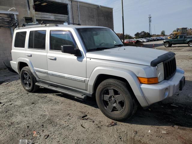 1J8HG48K99C553942 - 2009 JEEP COMMANDER SPORT Silber Foto 4