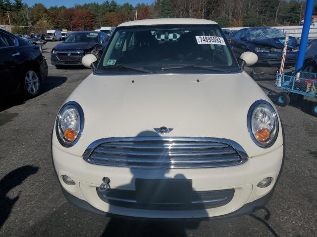 WMWSU3C56BT182937 - 2011 MINI COOPER WHITE photo 5