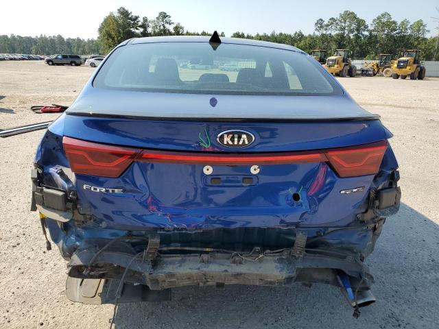 3KPF34AD8LE145731 - 2020 KIA FORTE GT LINE BLUE photo 6