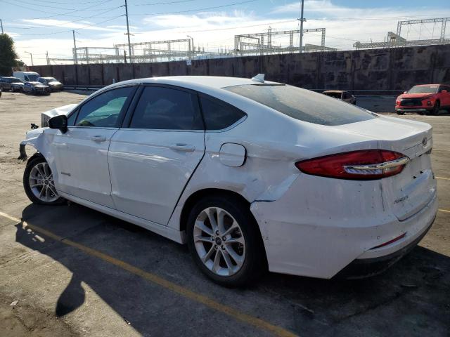 3FA6P0LU5KR174112 - 2019 FORD FUSION SE WHITE photo 2