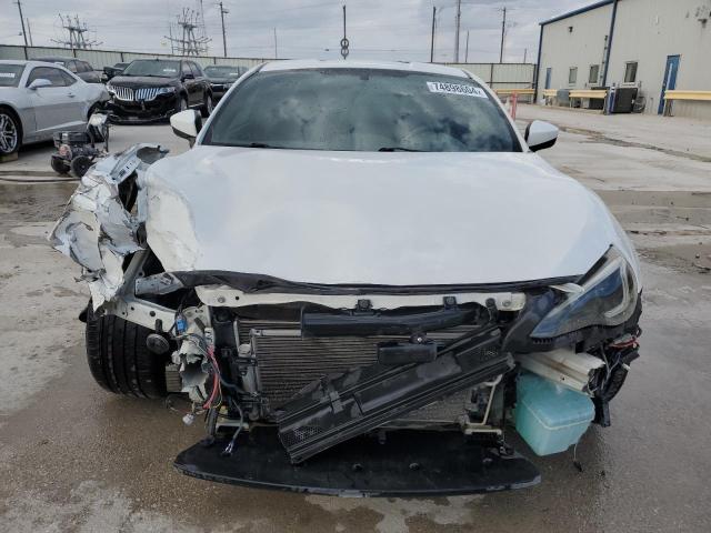 JF1ZNAA13E9701114 - 2014 TOYOTA SCION FR-S WHITE photo 5