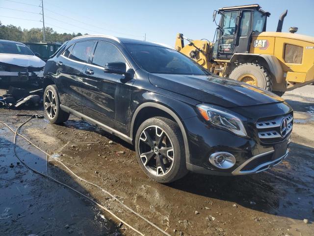 WDCTG4GB6KU010738 - 2019 MERCEDES-BENZ GLA 250 4MATIC BLACK photo 4