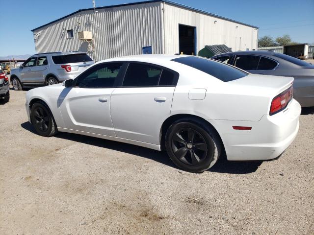 2C3CDXBG5EH321740 - 2014 DODGE CHARGER SE WHITE photo 2