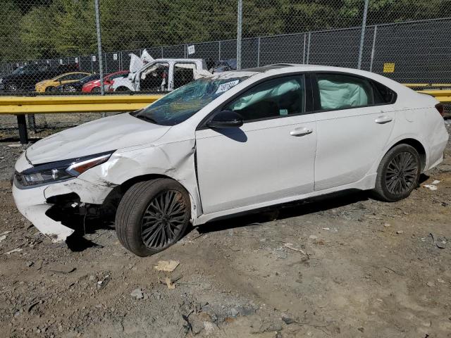 3KPF54AD0RE721508 - 2024 KIA FORTE GT LINE WHITE photo 1