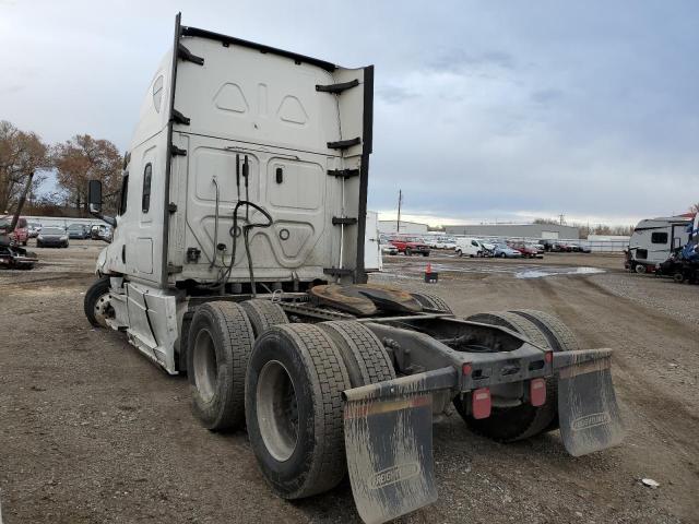 1FUJHHDR0KLKN0336 - 2019 FREIGHTLINER CASCADIA 1 WHITE photo 3