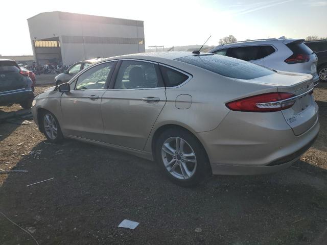 3FA6P0HD7JR267754 - 2018 FORD FUSION SE GOLD photo 2