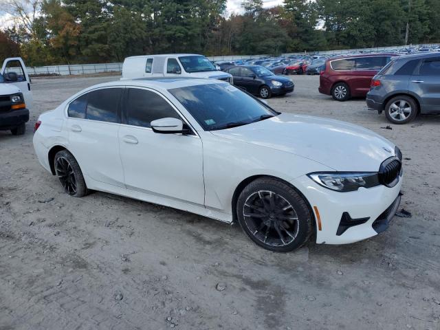 WBA5R1C55KAK11133 - 2019 BMW 330I WHITE photo 4