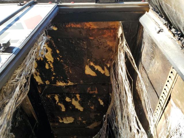 1UYVS2488J2078223 - 2018 UTILITY SEMI TRLR 白色 照片 9