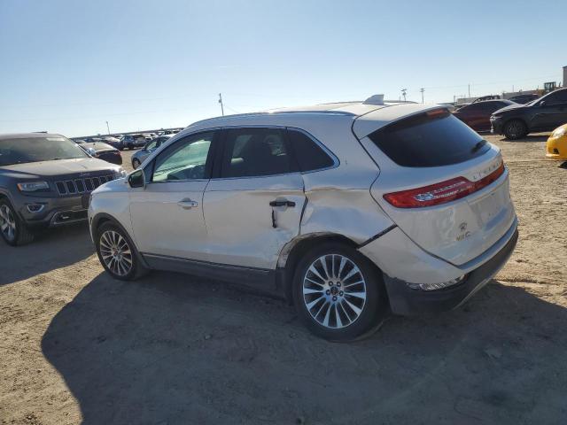 5LMCJ3C95HUL52235 - 2017 LINCOLN MKC RESERVE WHITE photo 2