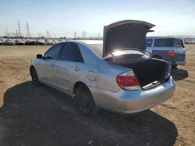 4T1BE32K06U738002 - 2006 TOYOTA CAMRY LE SILVER photo 2