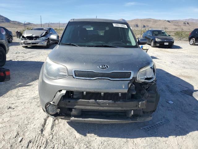 KNDJN2A26E7001587 - 2014 KIA SOUL GRAY photo 5