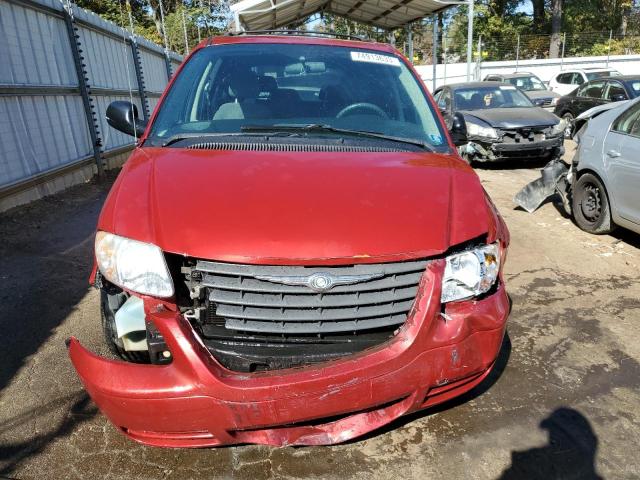 1A4GJ45R77B157107 - 2007 CHRYSLER TOWN & COU LX RED photo 5