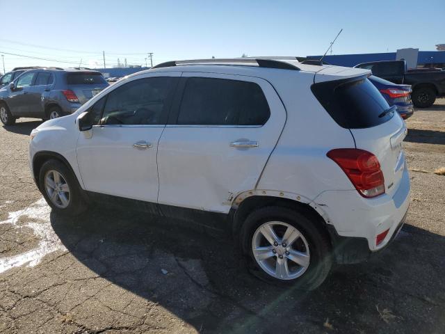 KL7CJLSB5JB587213 - 2018 CHEVROLET TRAX 1LT WHITE photo 2