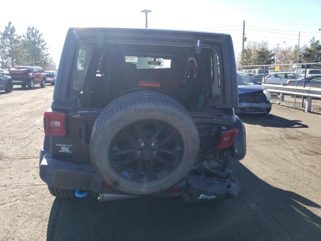 1C4JJXP66NW214449 - 2022 JEEP WRANGLER U SAHARA 4XE BLACK photo 6