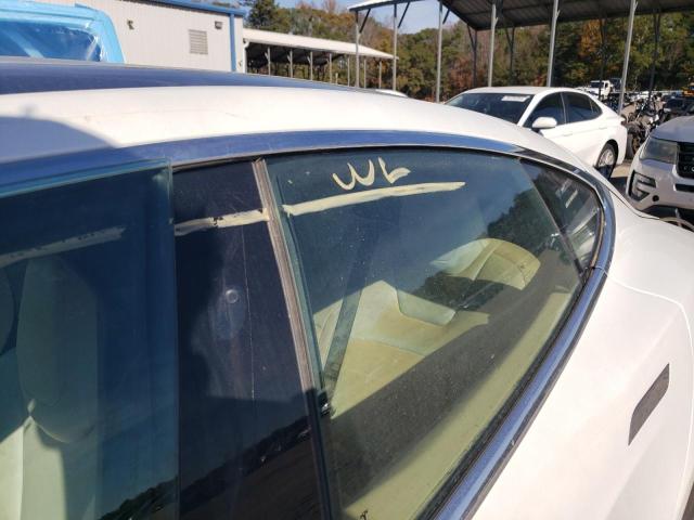 5YJSA1E22LF360575 - 2020 TESLA MODEL S WHITE photo 12