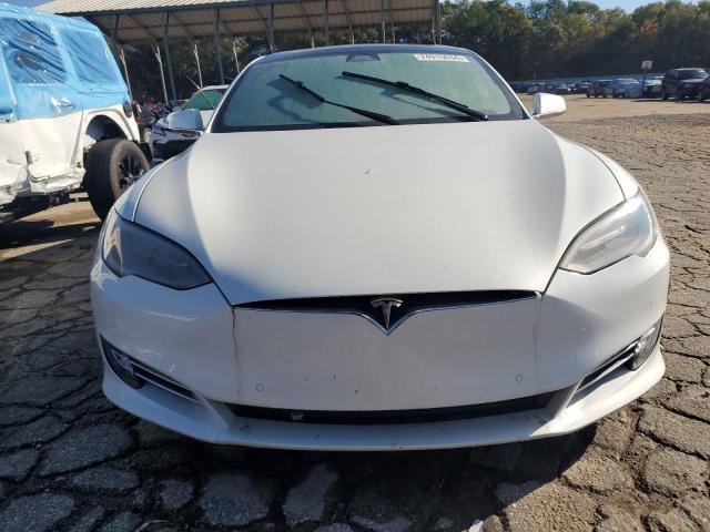 5YJSA1E22LF360575 - 2020 TESLA MODEL S WHITE photo 5