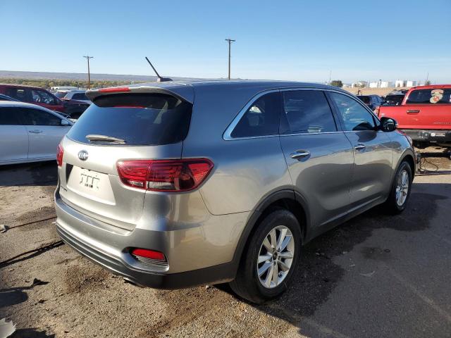 5XYPG4A58KG487019 - 2019 KIA SORENTO LX GRAY photo 3