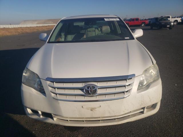 4T1BK36B86U104343 - 2006 TOYOTA AVALON XL WHITE photo 5