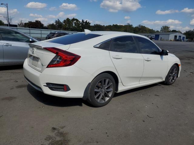 19XFC1F32KE200591 - 2019 HONDA CIVIC EX WHITE photo 3