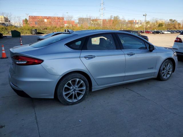 3FA6P0LU7KR224931 - 2019 FORD FUSION SE SILVER photo 3