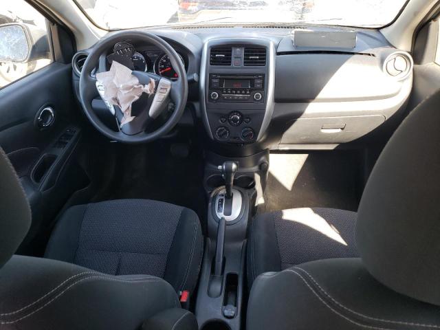 3N1CN7AP6JL859216 - 2018 NISSAN VERSA S GRAY photo 8