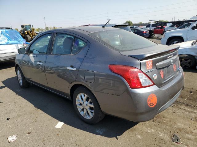 3N1CN7APXGL830309 - 2016 NISSAN VERSA S GRAY photo 2