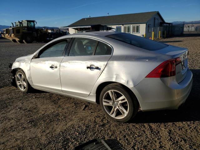 YV1612TKXF1351687 - 2015 VOLVO S60 PREMIER SILVER photo 2