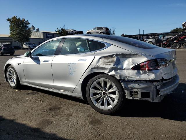 5YJSA1E1XGF177258 - 2016 TESLA MODEL S SILVER photo 2
