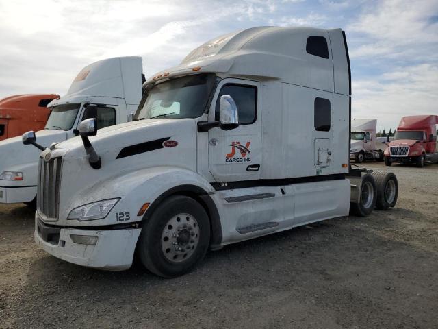 1XPBD49X5PD848560 - 2023 PETERBILT 579 WHITE photo 2