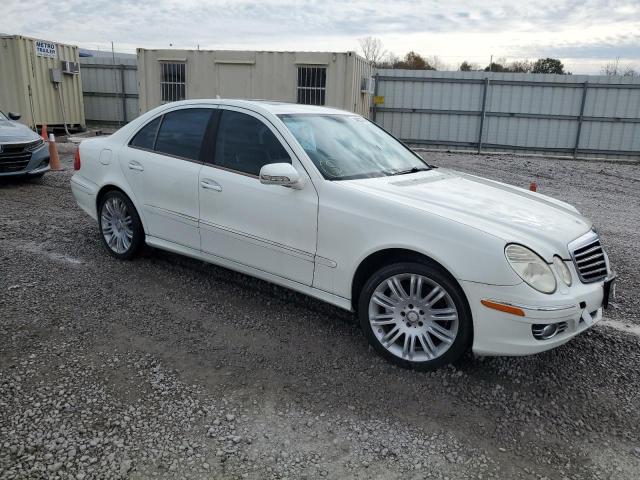 WDBUF56X58B252990 - 2008 MERCEDES-BENZ E 350 WHITE photo 4