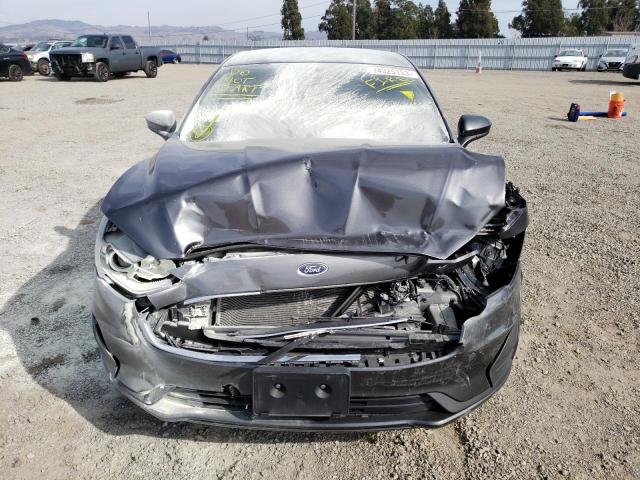 3FA6P0LU2LR267395 - 2020 FORD FUSION SE GRAY photo 5