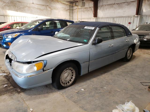 1LNFM81W4WY629203 - 1998 LINCOLN TOWN CAR EXECUTIVE BLUE photo 1