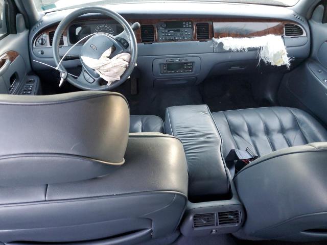 1LNFM81W4WY629203 - 1998 LINCOLN TOWN CAR EXECUTIVE BLUE photo 8