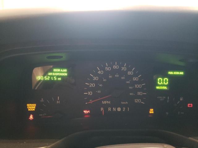 1LNFM81W4WY629203 - 1998 LINCOLN TOWN CAR EXECUTIVE BLUE photo 9