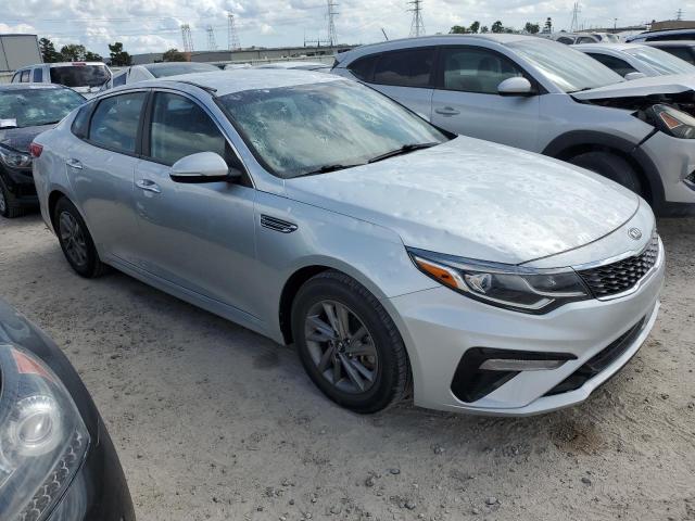 5XXGT4L30LG434120 - 2020 KIA OPTIMA LX SILVER photo 4