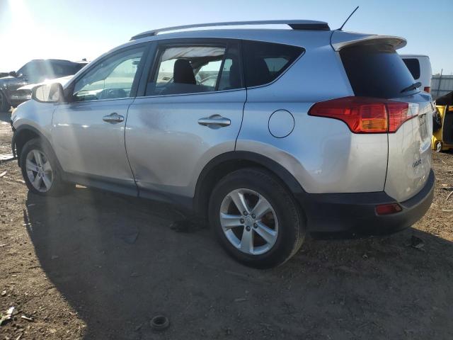 2T3RFREV0EW174751 - 2014 TOYOTA RAV4 XLE SILVER photo 2