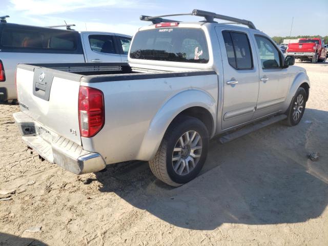 1N6AD0ER9AC418635 - 2010 NISSAN FRONTIER CREW CAB SE SILVER photo 3