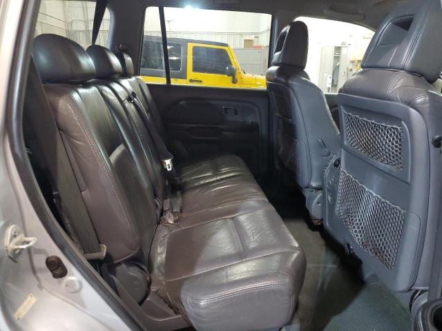 2HKYF18574H524505 - 2004 HONDA PILOT EXL SILVER photo 11