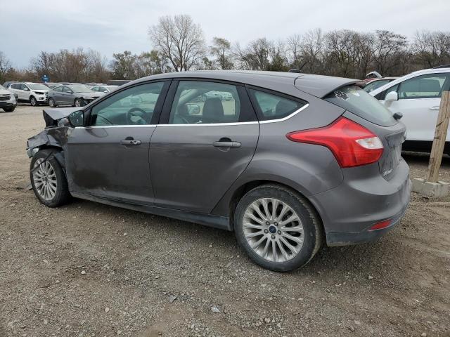 1FAHP3N22CL294696 - 2012 FORD FOCUS TITANIUM GRAY photo 2