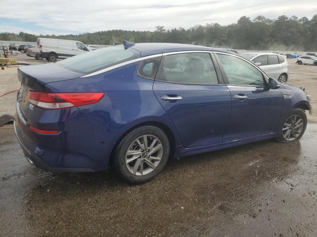 5XXGT4L32LG391741 - 2020 KIA OPTIMA LX BLUE photo 3