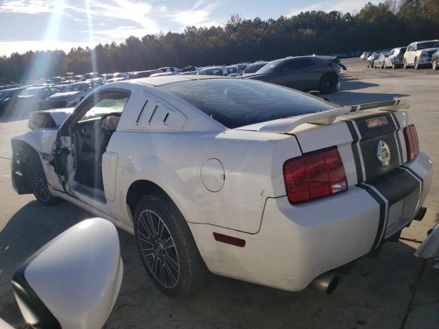 1ZVHT82H885194882 - 2008 FORD MUSTANG GT SILVER photo 2