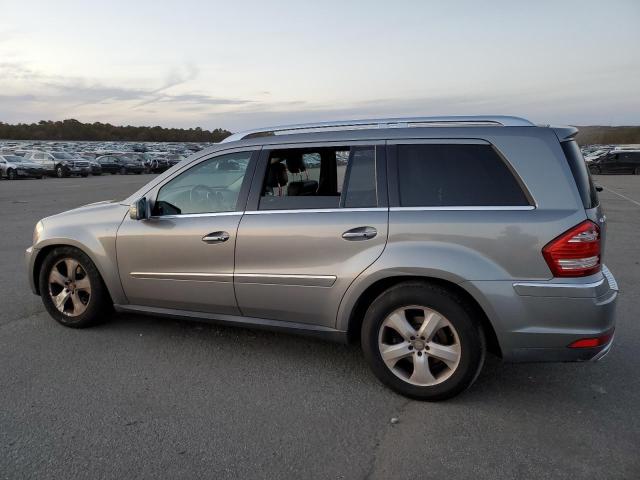 4JGBF7BE2CA796169 - 2012 MERCEDES-BENZ GL 450 4MATIC GRAY photo 2